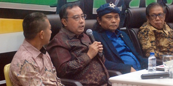 Forum Legislasi Dengan Tema “Menilik Rancangan Peraturan Menteri Kesehatan dan Dampaknya Terhadap Industri Tembakau”