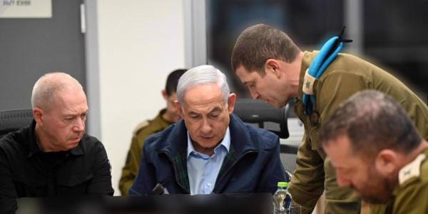 Netanyahu dan Menteri Perangnya Sembunyi dalam Bunker Saat Rudal Iran Hujani Israel