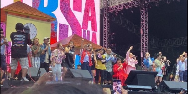 Reuni Lagu Anak-anak di Synchronize 2024, Titiek Puspa Mau Nangis