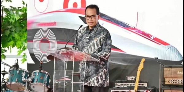 Menhub Harap Jangkauan Kereta Whoosh Jadi Lebih Luas
