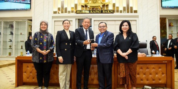 Saleh Daulay Komandoi Komisi VII DPR RI Didampingi Evita Nursanty, Lamhot, Rahayu Saraswati dan Chusnunia