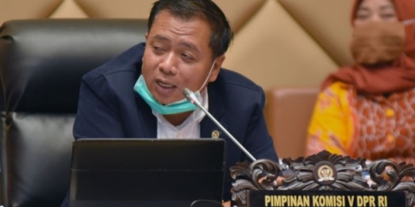 Lasarus Pimpin Komisi V DPR RI, Ditemani Ridwan Bae, Andi Iwan Aras, Roberth Rouw dan Syaiful Huda