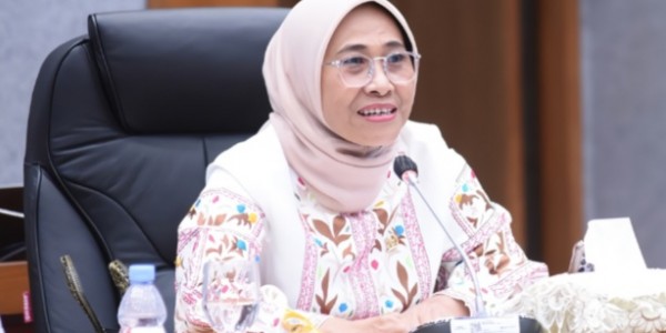 Hetifah Jadi Ketua Komisi X DPR RI, Himatul Aliyah dan Lalu Adriani Irfani Wakil