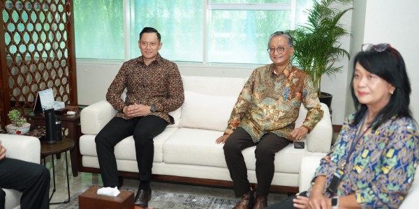 Dikunjungi Menko AHY, Menteri PU Pastikan Keberlanjutan Pembangunan Infrastruktur