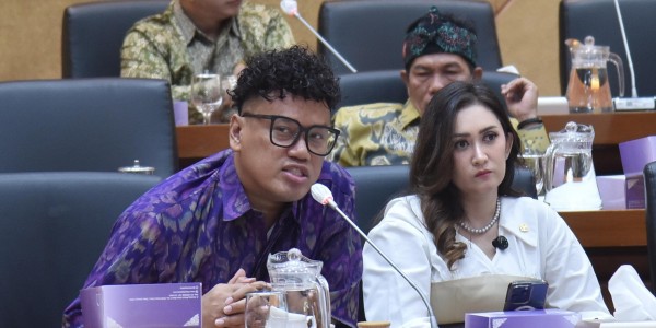 Uya Kuya Minta BPOM Ambil Sikap Terkait Ramainya Pegiat Medsos Uji Laboratorium Skincare 