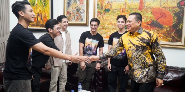 Terima Pemeran Film 'Anak Kolong', Bamsoet Dorong Film Bertema Nasionalisme