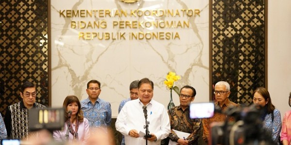 Airlangga dan Apindo Bertemu, Bahas UMP 2025