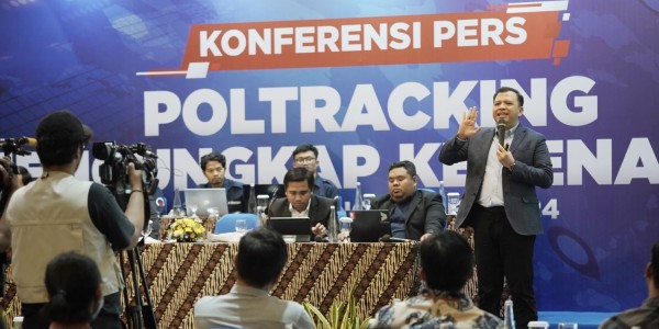 Terungkap, Saiful Mujani Akui Incar Poltracking
