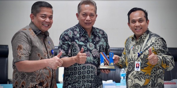 Wamenkop: Koperasi Konsumen Bank Nagari Jadi Role Model Holdingisasi