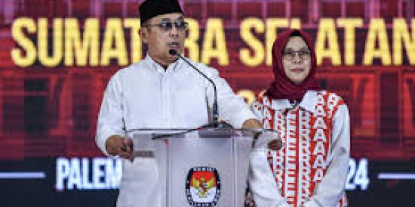 Debat Terakhir, Eddy Santana dan Riezky Aprilia Janjikan Tindak Pungli hingga 1 Desa 5 Sarjana di Sumsel