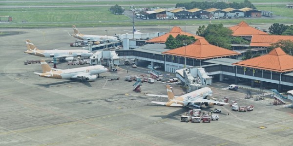 Pemerintah Resmi Turunkan Harga Tiket Pesawat 10 Persen