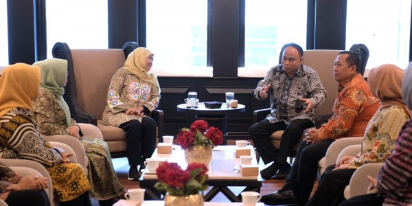 Budi Arie Apresiasi Dukungan Muslimat NU dalam Program MBG