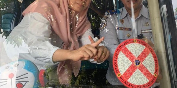 Kemenhub Tempel Stiker Merah di Bus Tak Layak Beroperasi