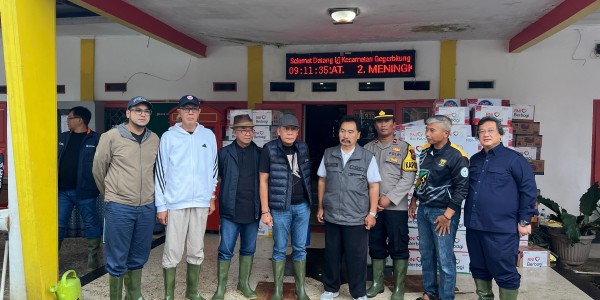 Bawa Bantuan, Waketum NasDem Kunjungi Lokasi Bencana Sukabumi