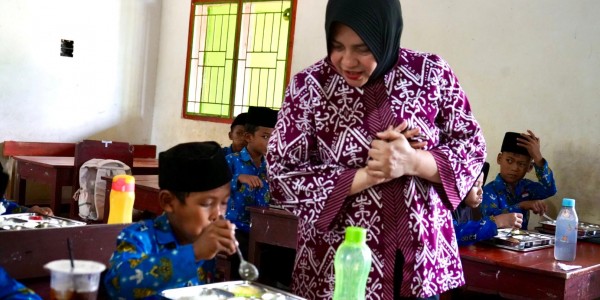 Kemenkop Dorong Banyak Koperasi Produsen Gelar Uji Coba MBG Secara Mandiri