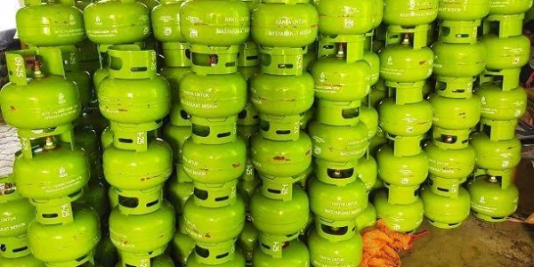 Tinjau Pangkalan LPG 3 Kg di Kramat Jati, Pj Teguh Pastikan Stok Aman