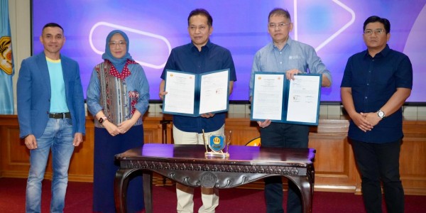 Ferry: Bidik 300 Universitas Terbaik Dunia, IKA Unpad Mulai Berikan Bantuan