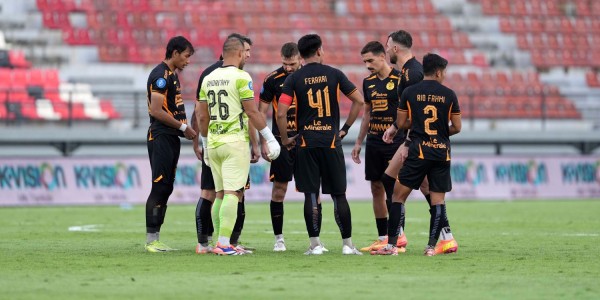Carlos Pena Kecewa Banget Persija Gagal Menang Lagi
