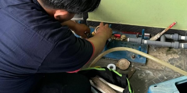 40 Tahun Menanti, Kini Warga Bambu Kuning Dapat Air Minum Perpipaan