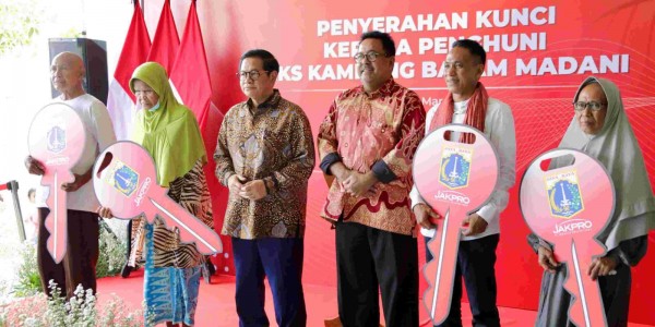 Sempat Tertunda di Era Anies, Akhirnya Pemprov DKI Serahkan Kunci KSB ke Warga Kampung Bayam