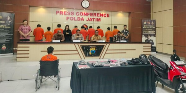 Polda Jatim Ringkus 11 Tersangka Sindikat Curanmor di Surabaya Hingga Banyuwangi