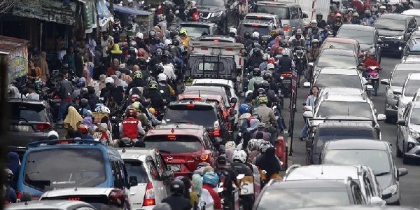 Kapolri Prediksi Puncak Arus Mudik 2025 Terjadi pada 28 Maret, Arus Balik 5 April