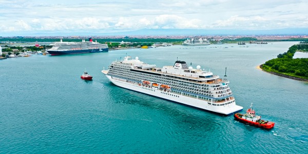 Catat Sejarah, Pelabuhan Benoa Berhasil Sandarkan 3 Cruise Secara Bersamaan