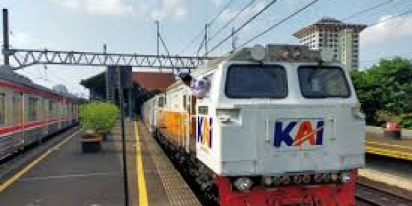 Hampir 18 Ribu Pelanggan Berangkat gunakan Kereta Api dari wilayah Daop 2 Bandung