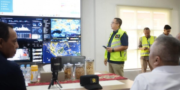 Tinjau Stasiun hingga Bandara, Menhub Pastikan Kesiapan Arus Balik Lebaran