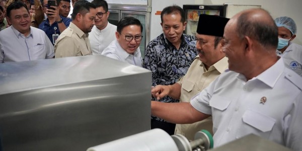 Sukseskan MGB, Wamenkop Dukung Koperasi Perbanyak Rumah Pengolahan Susu