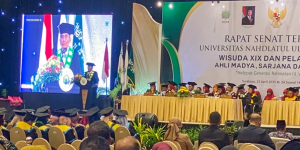 60,36% Mahasiswa Unusa Lulus Tepat Waktu pada Wisuda ke-19