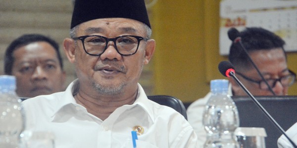 Mendikdasmen Ingatkan Para Guru  Berhati-hati Gunakan Medsos