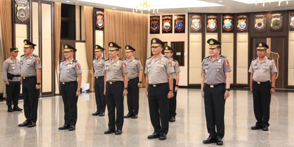 14 Perwira Tinggi Polri Naik Pangkat, Dua Jadi Komjen 