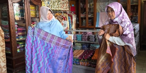 Siti Fauziah: Tenun Garut Punya Prospek Bagus