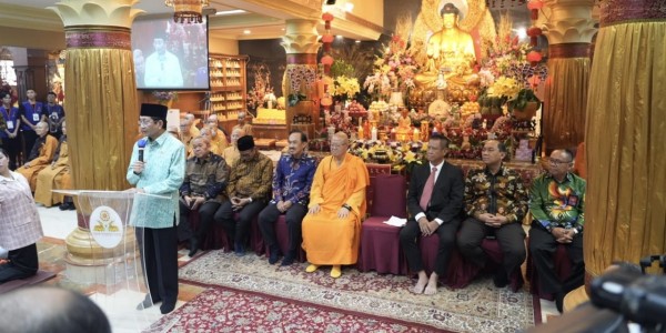 Menag Nasaruddin Umar: Waisak Momentum Menanamkan Kebajikan dan Wujudkan Perdamaian Dunia