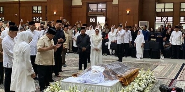 Ucapkan Belasungkawa, Prabowo Kenang Eddie Nalapraya Tokoh Besar Pembina Pencak Silat