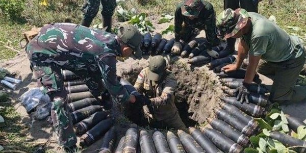 DPR Dukung TNI Investigasi Transparan Kasus Ledakan Amunisi di Garut