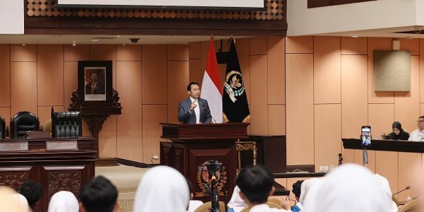 Ingin Lihat Bangsa Lebih Maju, Terdidik dan Berakhlak, Ibas: Perangi Literasi, Ayo Membaca dan Menulis!