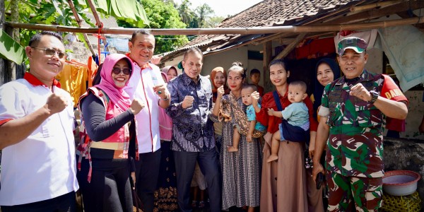 Wamenkop Ferry Juliantono Resmikan Rumah Hibah Siap Huni: Harapan Baru untuk Warga Kurang Mampu