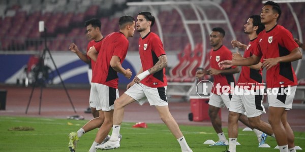 Timnas Indonesia Jalani Official Training Jelang Lawan China di SUGBK