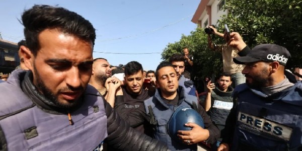 Serangan Israel Tewaskan 10 Warga Termasuk Tiga Jurnalis