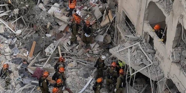 Rudal Iran Hancurkan Beberapa Wilayah Israel , Puluhan Zionis Tewas atau Hilang