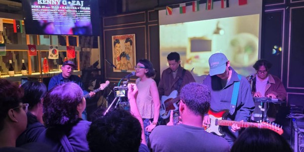 Jazz Night Penuh Warna! Ini Keseruannya di Artotel TS Suites Surabaya