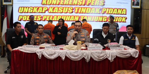 Polres Pelabuhan Tanjung Priok Bongkar Sindikat Pemalsu Materai Senilai Rp 1,1 Miliar