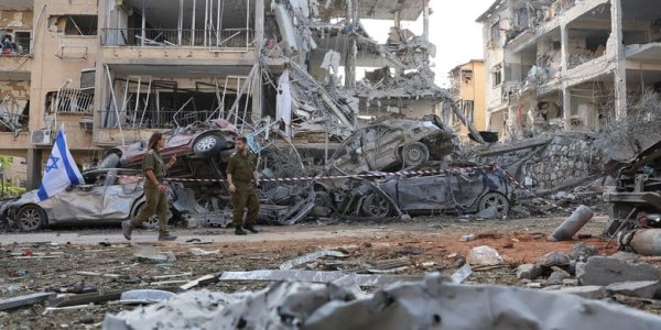 Usai Diserang AS, Iran Langsung Luncurkan Serangan Besar-besaran ke Israel