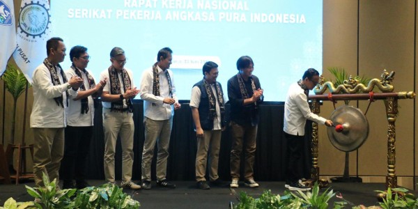 Wamenaker Buka Munas Asosiasi Karyawan dan Rakernas Serikat Pekerja Angkasa Pura Indonesia