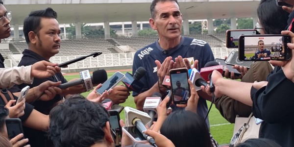 Gerald Vanenburg Sebut Regulasi 11 Pemain Asing di Super League Adalah Sebuah Lelucon