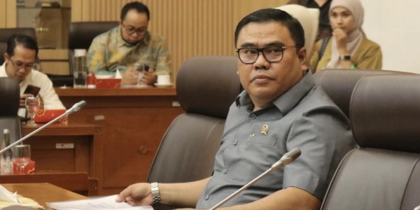 Perusahaan Langgar Aturan Pengolahan Limbah B3, Komisi XII: Segel Jika Tidak Patuh