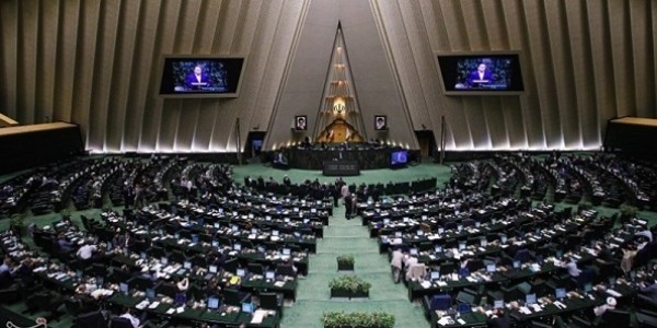 Parlemen Iran Tolak Perundingan Baru dengan AS Tanpa Prasyarat