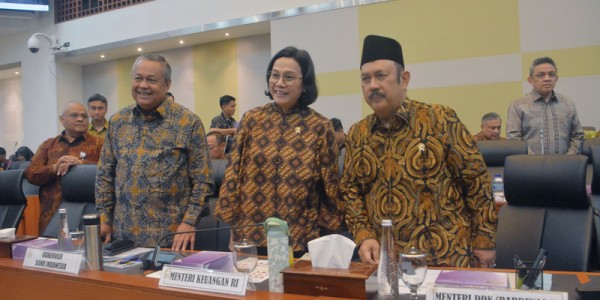Menkeu,Gubernur BI dan Kepala Bappenas Raker Dengan Banggar DPR